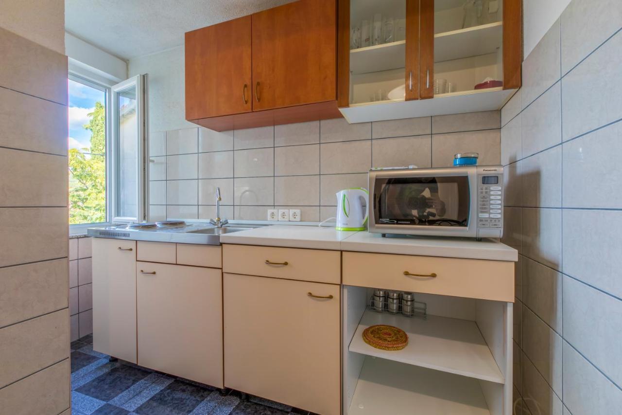 Apartments With A Parking Space Selce, Crikvenica - 2381 Exterior foto